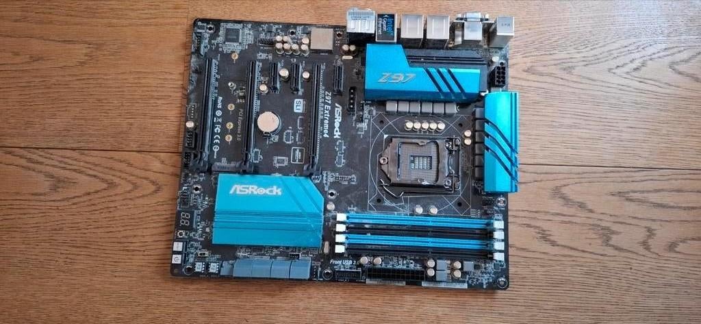 Te koop: Asrock Z97 Extreme 4 moederbord., Ophalen, Gebruikt