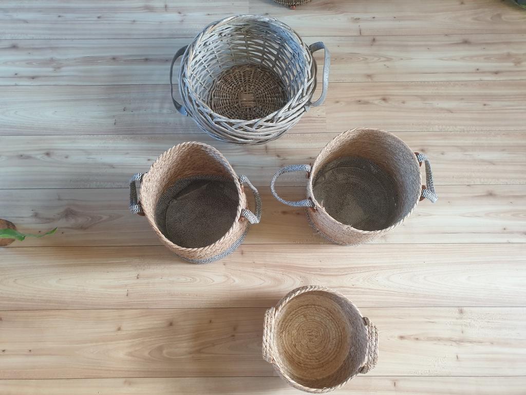 RIETEN, WILGENTENEN, ZEEGRAS MANDEN, Ophalen of Verzenden, Zo goed als nieuw, Rond, Riet