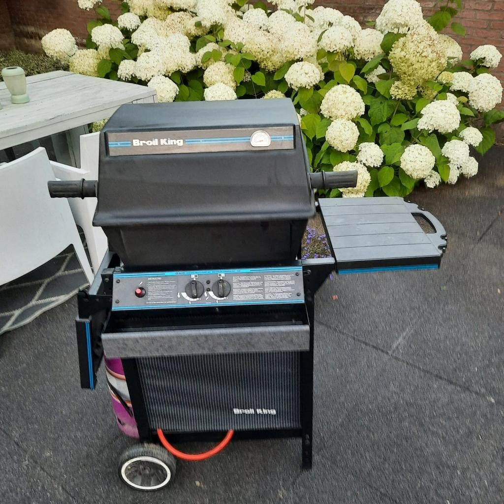Te koop aangeboden broil king bbq., Tuin en Terras, Gasbarbecues, Ophalen