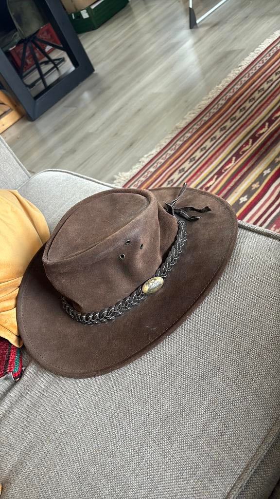 Jacaru suede leren hoed XL, Ophalen of Verzenden, Zo goed als nieuw, 58 cm (L, 7¼ inch) of meer