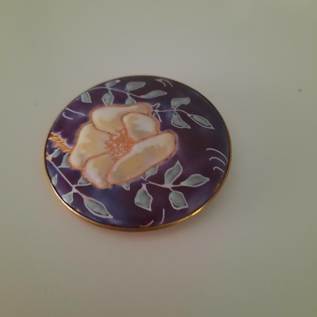 Broche; Cloisonné-techniek, Overige materialen, 4 tot 7 cm, Gebruikt, Paars