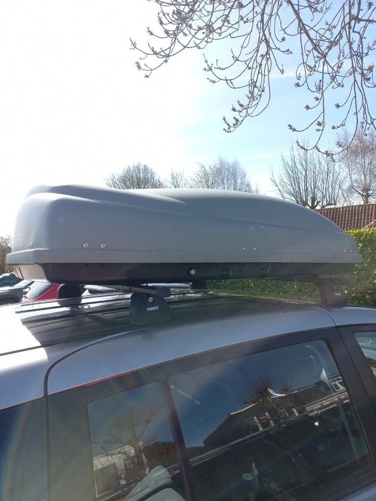 Mooie dakkoffer (zonder dakdragers), Ophalen