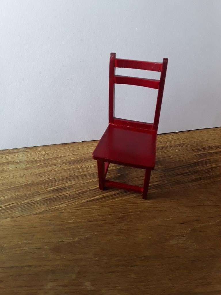 Mahonie houten stoeltje 1:12, Verzamelen, Poppenhuizen en Toebehoren, Ophalen of Verzenden, Poppenhuis