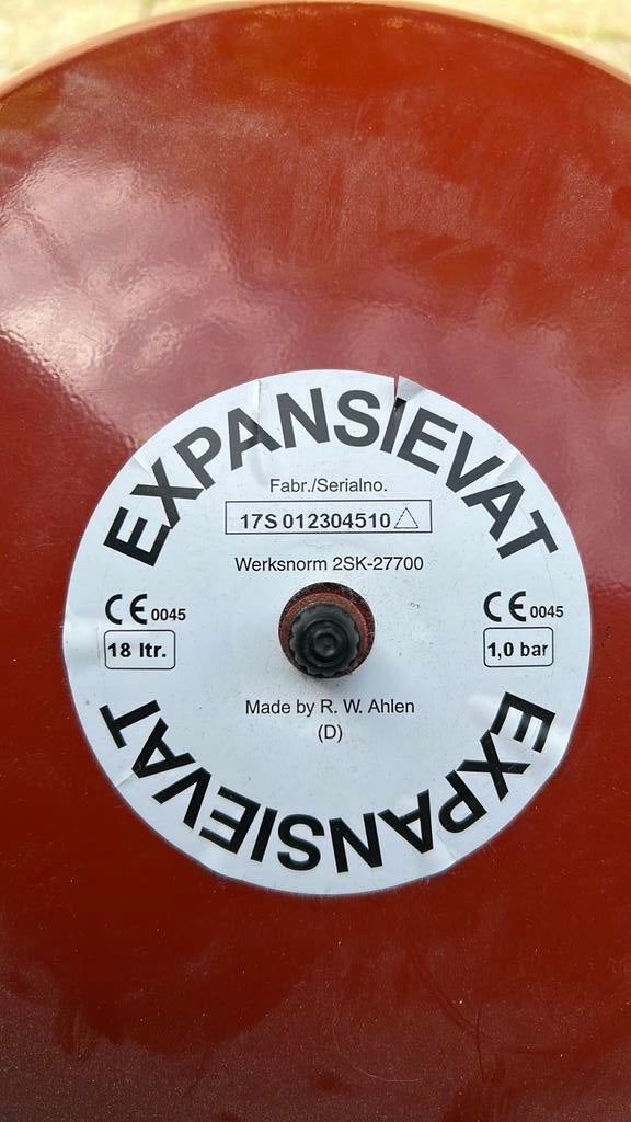 Expansievat. Nieuw, Minder dan 30 cm, Overige typen, Nieuw, Minder dan 60 cm