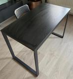 Zo goed als nieuw! Zwart ikea bureau met stoel, Huis en Inrichting, Tafels | Eettafels, Ophalen of Verzenden, Zo goed als nieuw