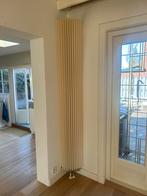 Stijlvolle verticale radiator - Perfect voor elke ruimte, Doe-het-zelf en Verbouw, Verwarming en Radiatoren, Gebruikt, Radiator