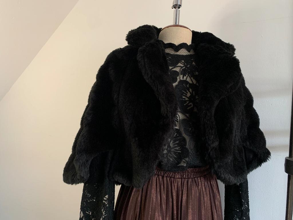 Bolero vest jasje fake fur/faux teddy zwart 38/M - 40/L, Maat 38/40 (M), Verzenden, Zwart, Nieuw