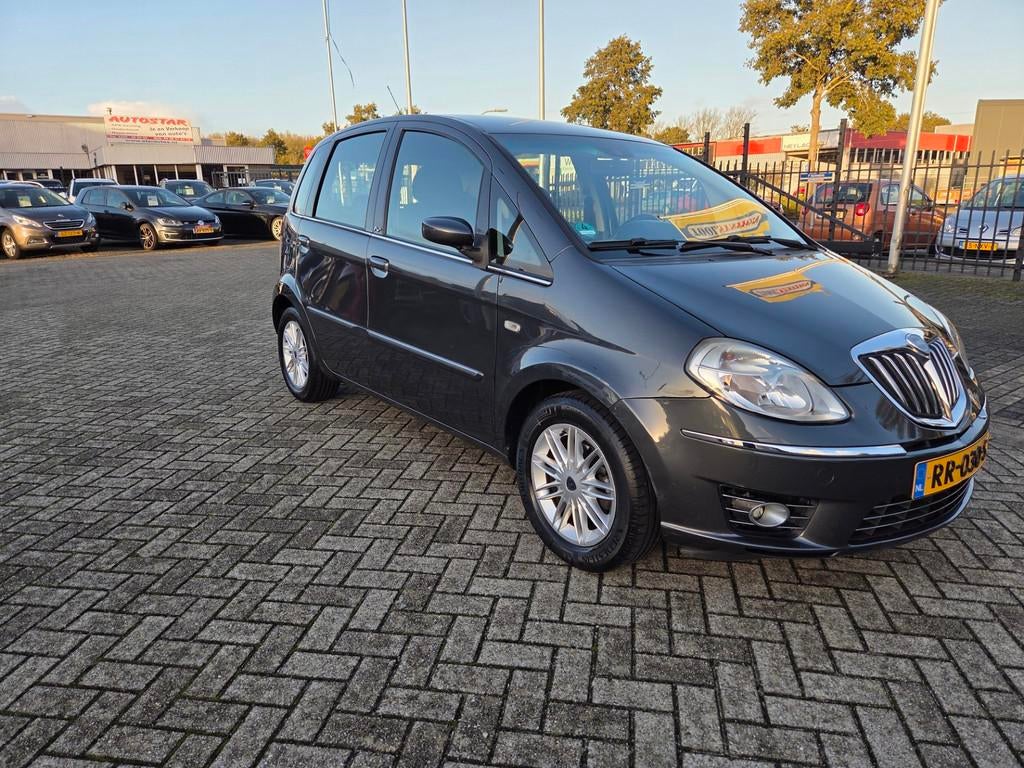 Lancia Musa 1.4-16V Oro/ DEALER ONDERHOUD, Auto's, Lancia, Voorwielaandrijving, Gebruikt, 400 kg, Bedrijf