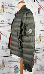Moncler khaki dons jas lente maat 12 (640 euro), Kinderen en Baby's, Moncler EU, Ophalen of Verzenden, Zo goed als nieuw, Moncler
