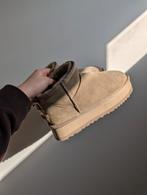 Uggs Platform Laarzen Maat 39 - 1 op 1 Kwaliteit, Kleding | Dames, Schoenen, Beige, Lage of Enkellaarzen, Nieuw, Ophalen of Verzenden
