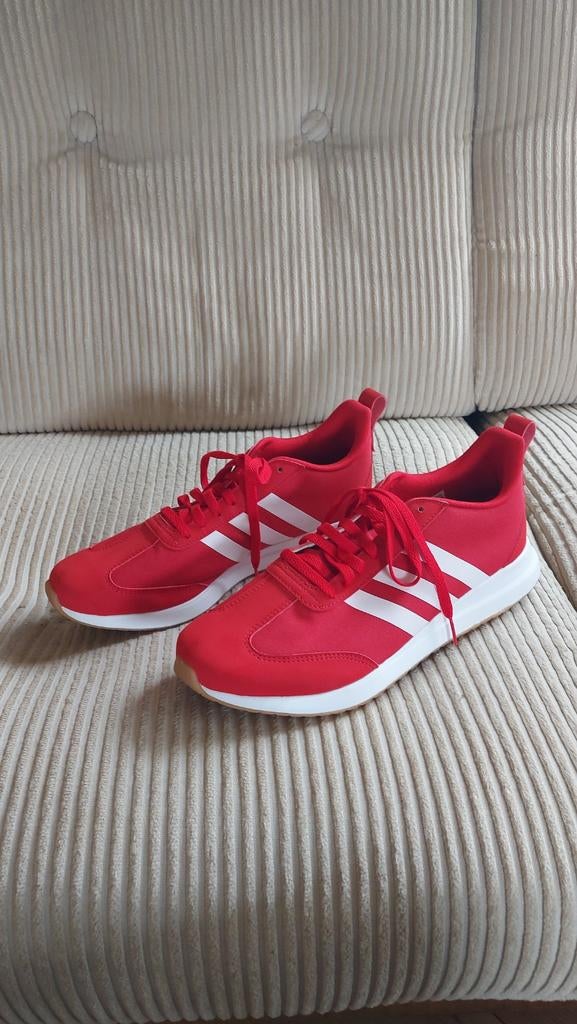 Nieuwe rode dames ADIDAS sneakers mt 43.5, Adidas, Nieuw, Ophalen of Verzenden, Sneakers of Gympen