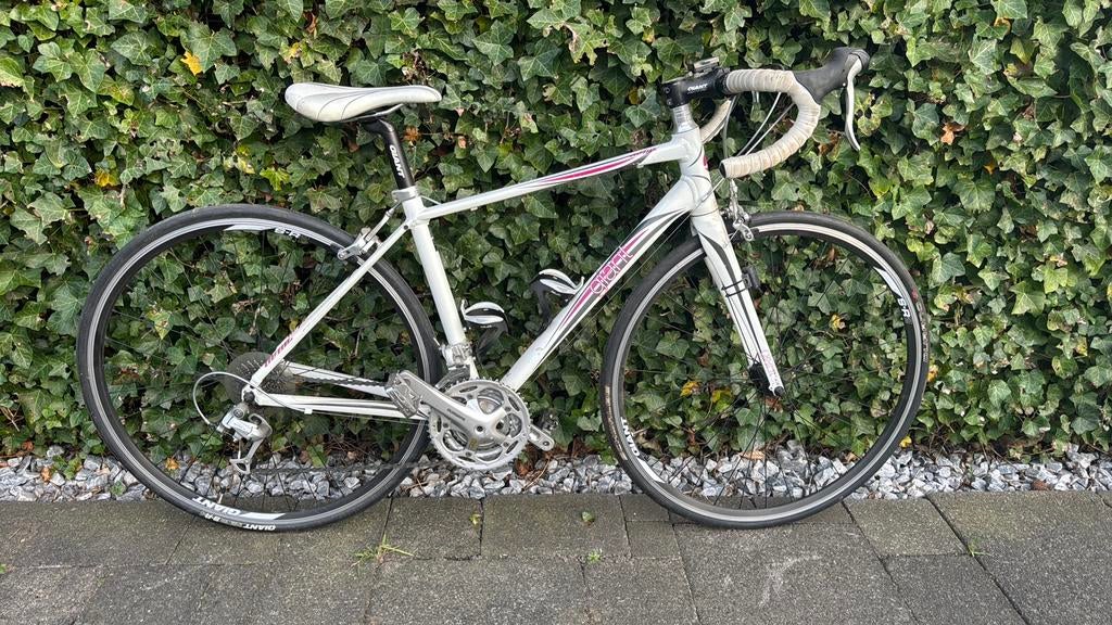 Giant Avail racefiets, maat S, Shimano Sora, Fietsen en Brommers, Fietsen | Racefietsen, Ophalen, Gebruikt, Aluminium, Giant