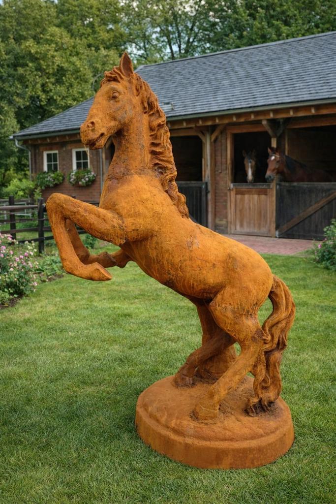 Groot ijzeren paard tuinbeeld, Tuin en Terras, Tuinbeelden, Nieuw, Overige materialen, Ophalen