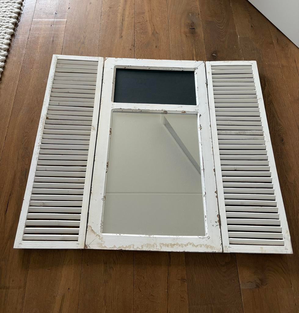 Witte spiegel met Louvre deurtjes, Brocante, Ophalen, Minder dan 50 cm, Gebruikt, Minder dan 100 cm