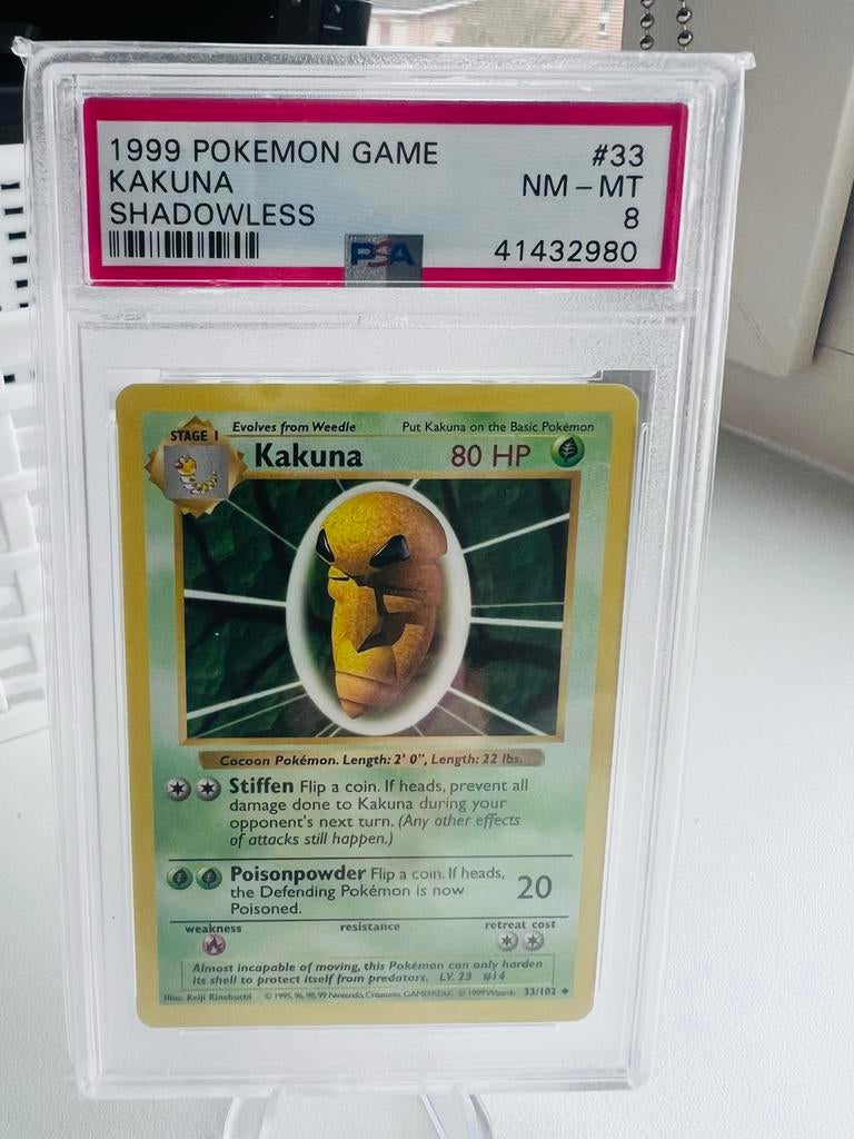 1999  Kakuna Shadowless PSA 8, Verzamelen, Poppetjes en Figuurtjes, Ophalen of Verzenden, Zo goed als nieuw