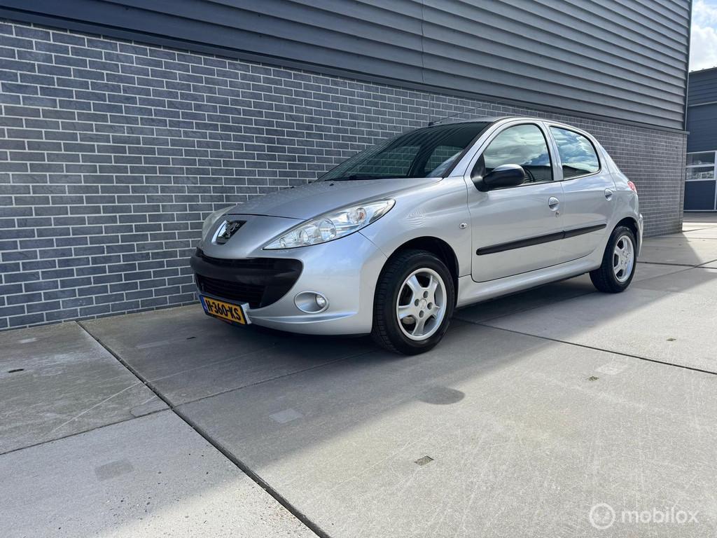 Peugeot 206+ 1.4 Génération Nieuwe APK Nette Auto Onderhou, Auto's, Peugeot, Bedrijf, Te koop, 206+, ABS, Airbags, Airconditioning