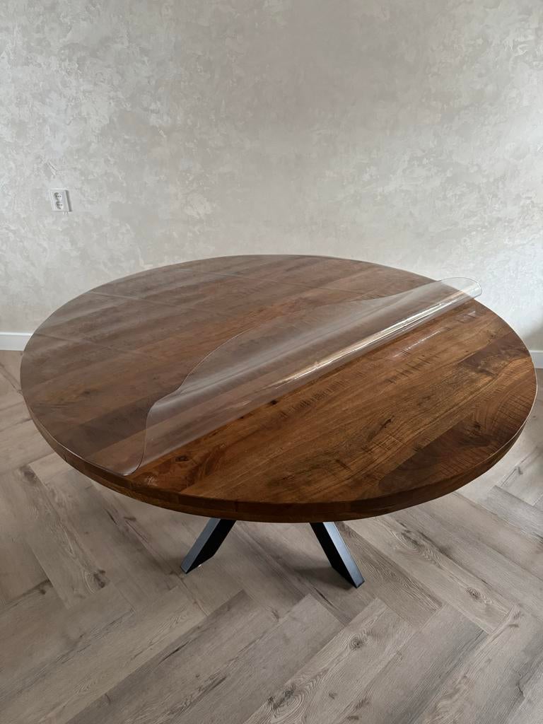 Ronde eettafel van mangohout met 6 stoelen, 100 tot 150 cm, Rond, Ophalen of Verzenden, Zo goed als nieuw