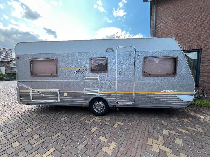 Te koop caravan; Dethleffs Camper Life-Style 510V, Caravans en Kamperen, Campers, Particulier, tot en met 4, Half-integraal, Dethleffs