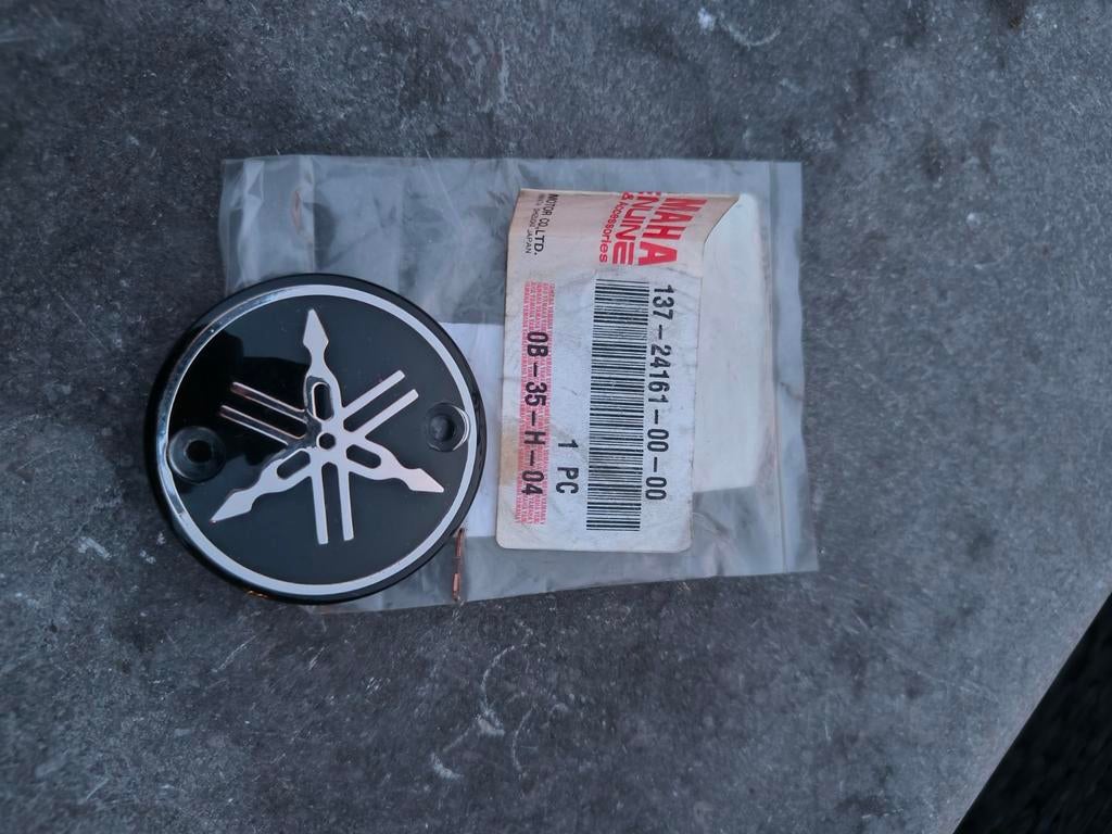 Yamaha tank embleem YA6/YJ1/YJ2, Motoren, Ophalen of Verzenden