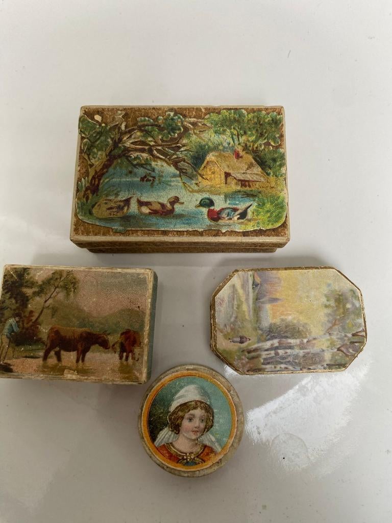 Antieke juwelen doosjes, Verzenden