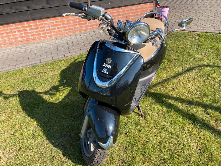 Sym scooter snor ., Fietsen en Brommers, Scooters | SYM, Zo goed als nieuw, Allo, Benzine, Ophalen