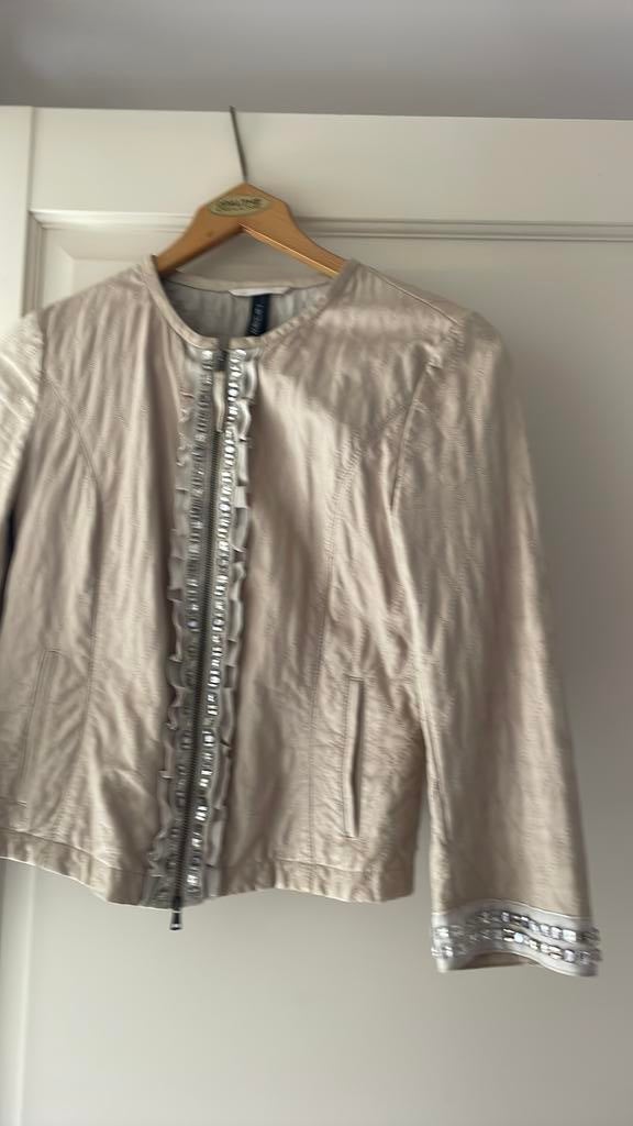 Marccain leeen jasje N3, Ophalen of Verzenden, Zo goed als nieuw, Maat 38/40 (M)