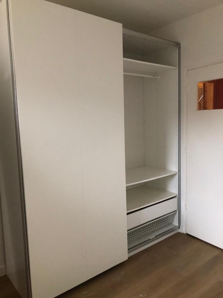 IKEA PAX kledingkast 200x58x236cm, Bezorg-/montageoptie, Met deur(en), Gebruikt, 200 cm of meer, 200 cm of meer