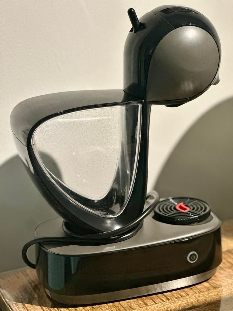 Krups Infinissima Dolce Gusto koffiezetapparaat met houder, Witgoed en Apparatuur, Koffiezetapparaten, Ophalen, Gebruikt, Koffiemachine