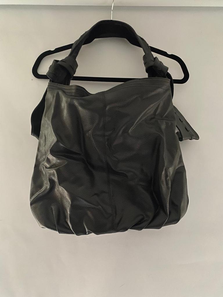 Zwarte leren shopper / schoudertas, Sieraden, Tassen en Uiterlijk, Tassen | Damestassen, Ophalen of Verzenden, Zo goed als nieuw