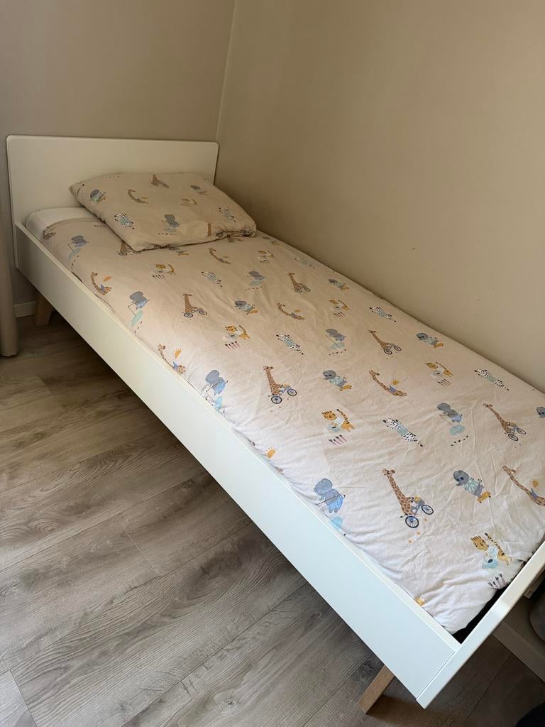 Kidsmill babykamer mat wit met eiken, Kinderen en Baby's, Kinderkamer | Complete kinderkamers, Ophalen, Zo goed als nieuw, Jongetje of Meisje