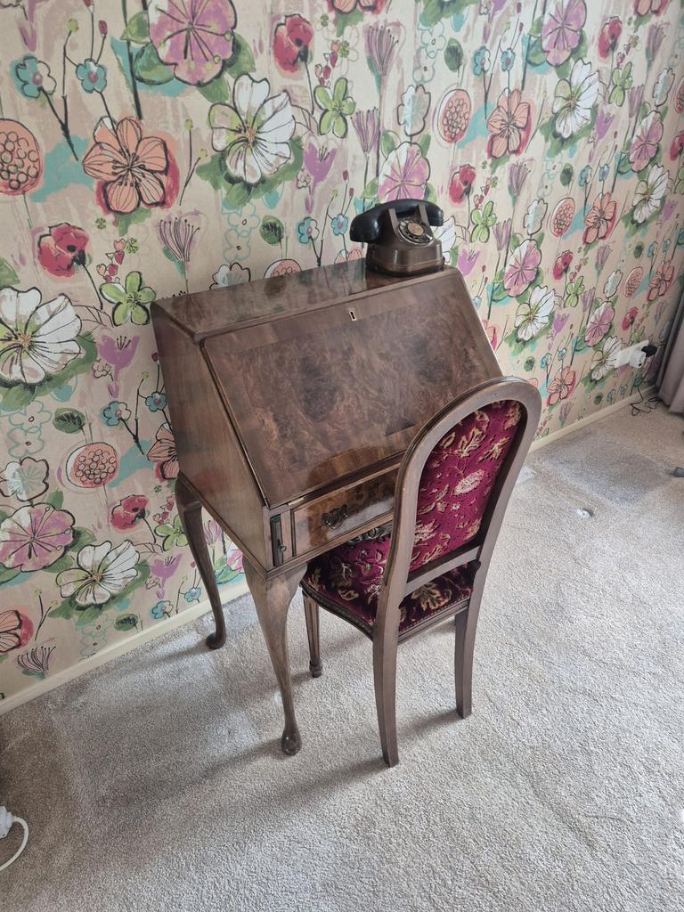 Te koop leuk oud buro meubel, Ophalen