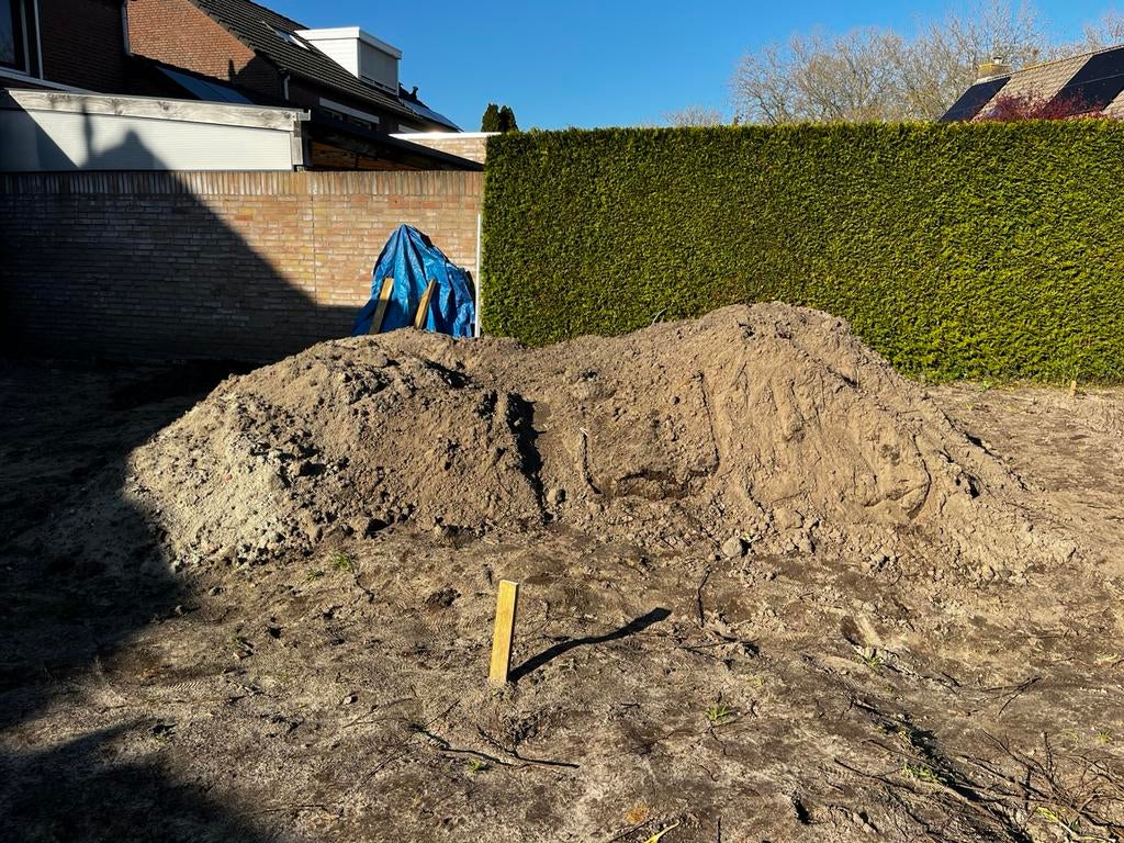 +/- 3 m3 zwart zand (gratis), Tuin en Terras, Zand, Ophalen, Zo goed als nieuw, Overige typen