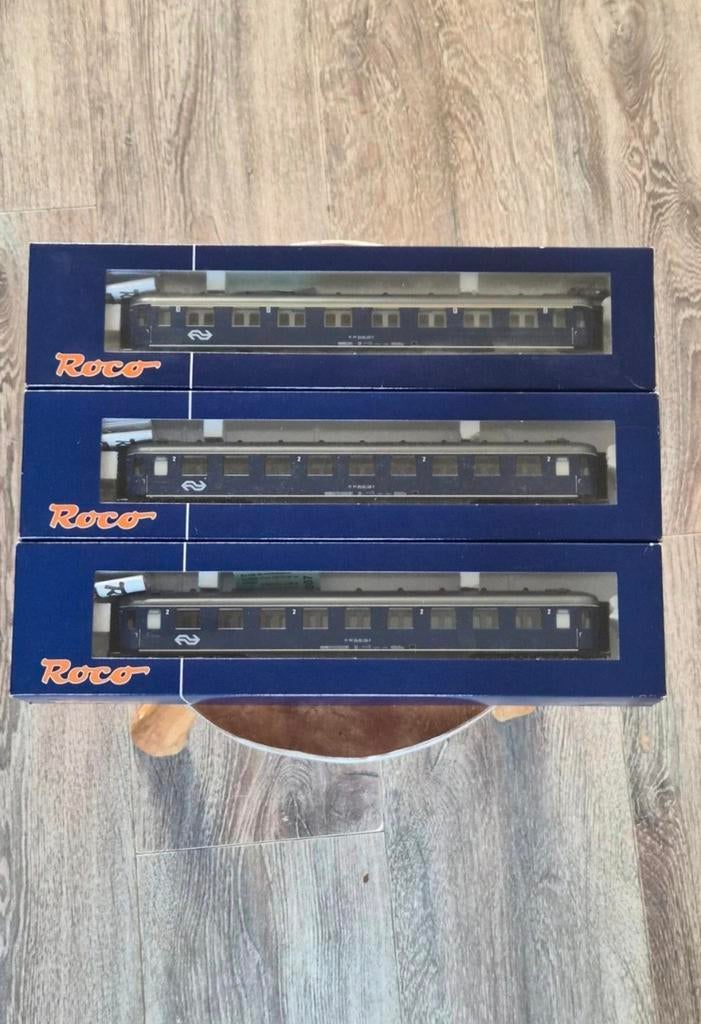 Roco HO NS Personenrijtuigen Set (2x 44242, 1x 22244) OVP, Gelijkstroom, Wagon, Ophalen of Verzenden, Roco