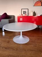 Knoll Saarinen Tulip Salontafel - Design Klassieker, Kunststof, Gebruikt, 100 tot 150 cm, Minder dan 50 cm