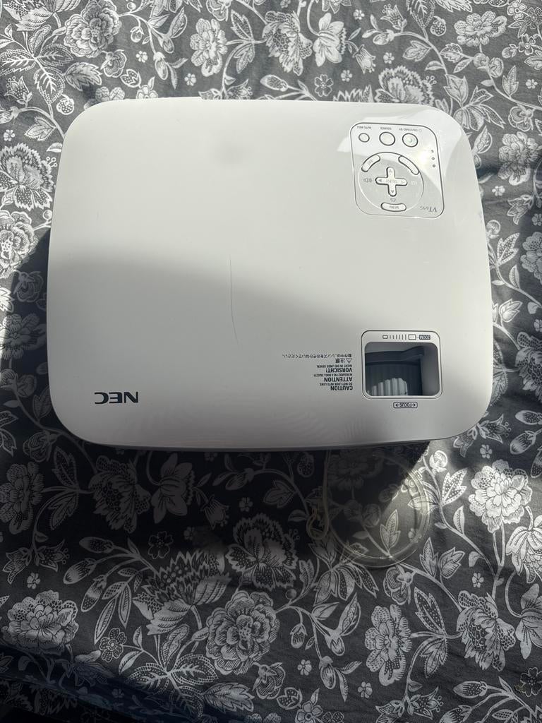 NEC VT695 LCD-projector - XGA, 2500 ANSI lumen, Audio, Tv en Foto, Beamers, Ophalen, Gebruikt, LCD, Overige resoluties