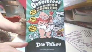 kapitein onderbroek en de aanval van de pratende plees, Boeken, Kinderboeken | Jeugd | 10 tot 12 jaar, Gelezen, Ophalen of Verzenden