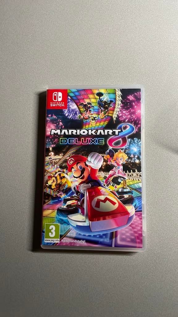 Mario kart 8 deluxe Nintendo Switch, Spelcomputers en Games, Games | Nintendo Switch, Racen en Vliegen, Ophalen of Verzenden, Zo goed als nieuw