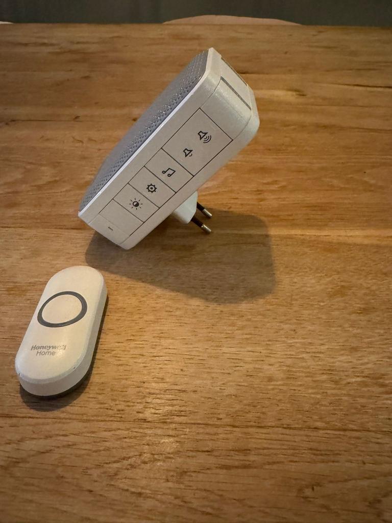 Honeywell Draadloze Deurbel - Eenvoudig te installeren, Huis en Inrichting, Deurbellen, Ophalen of Verzenden, Zo goed als nieuw