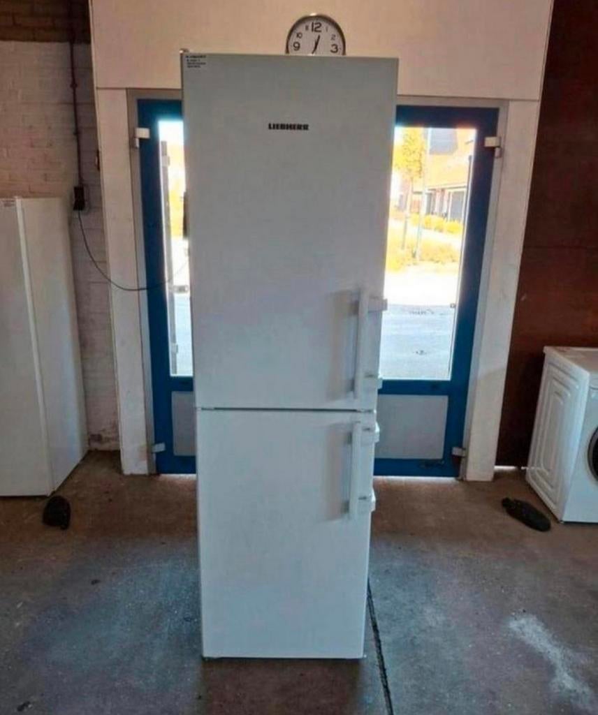 Liebherr Koel-vriescombinatie no frost, Witgoed en Apparatuur, Koelkasten en IJskasten, Zo goed als nieuw, Met aparte vriezer