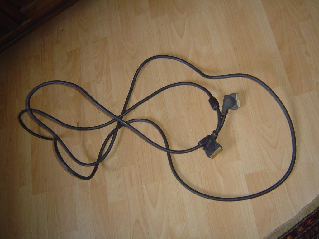 profgold scartkabel, Audio, Tv en Foto, Audiokabels en Televisiekabels, Ophalen of Verzenden, Refurbished, 2 tot 5 meter, Scartkabel