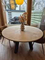 Ronde eettafel Woood met beton ciré, Huis en Inrichting, Tafels | Eettafels, Ophalen, Gebruikt, Rond, Vijf personen of meer