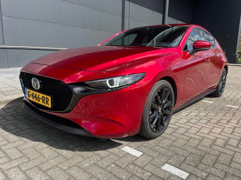 Mazda 3 2.0 Skyactiv-X 180pk | Luxury | Bose | NAP, Voorwielaandrijving, 1998 cc, 179 pk, Handgeschakeld