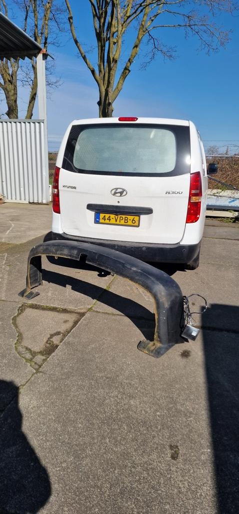 Hyundai H300 achterbumper, Ophalen, Voor, Hyundai, Bumper