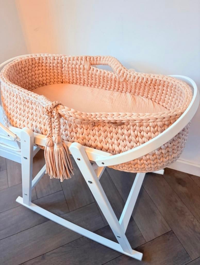 Mozesmand beige met standaard. Baby wieg baby bedje ledikant, Ophalen of Verzenden, Zo goed als nieuw, Wieg