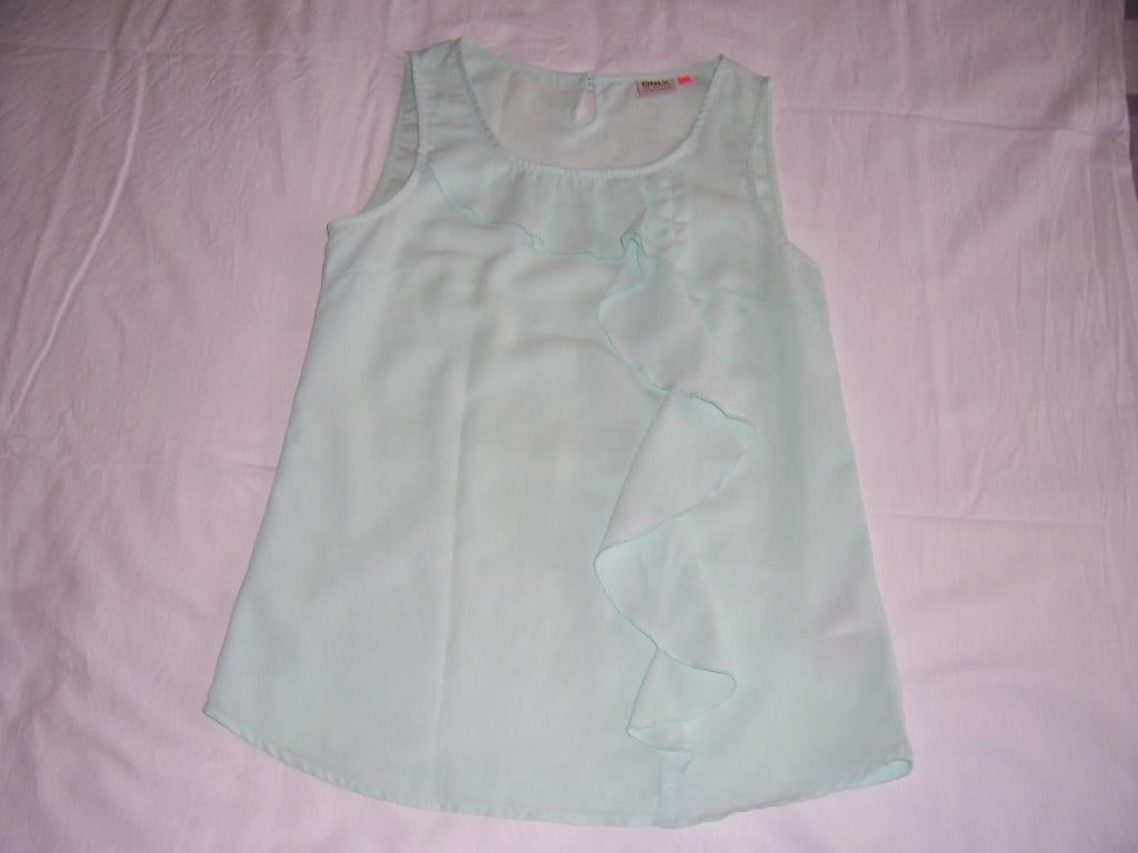 Heel mooi topje/tuniek/bloesje merk Only maat 38 mintgroen, Kleding | Dames, Blouses en Tunieken, Maat 38/40 (M), Only, Ophalen of Verzenden
