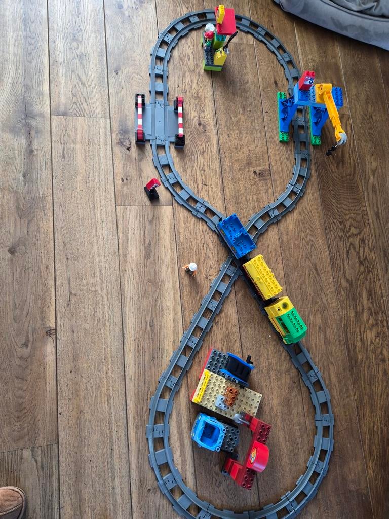 Treinspeelgoed, spoorweg, spoor speelset, elektrische trein