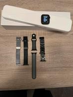 Apple Watch SE 2 van 44 mm met meerdere bandjes, Ophalen, Zo goed als nieuw, Zwart, IOS