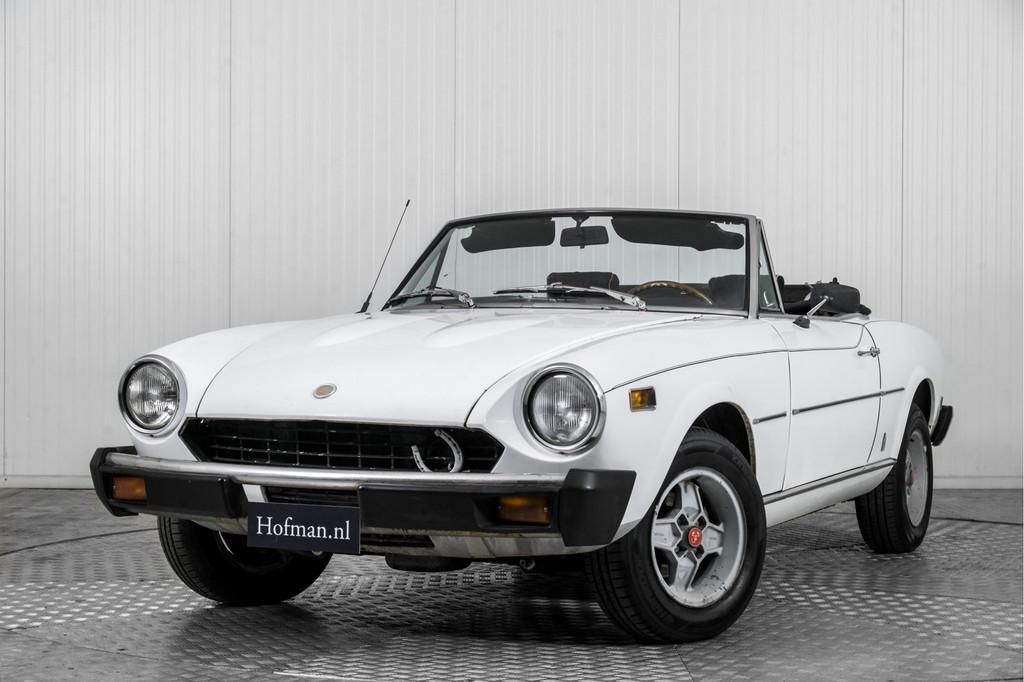 Fiat 124 Spider . (bj 1977), Auto's, Gebruikt, 4 cilinders, Cabriolet, Wit