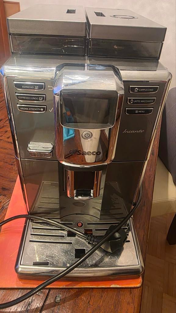 Saeco Incanto koffiemachine HD8919 met storing, Witgoed en Apparatuur, Koffiezetapparaten, Afneembaar waterreservoir, Koffiemachine