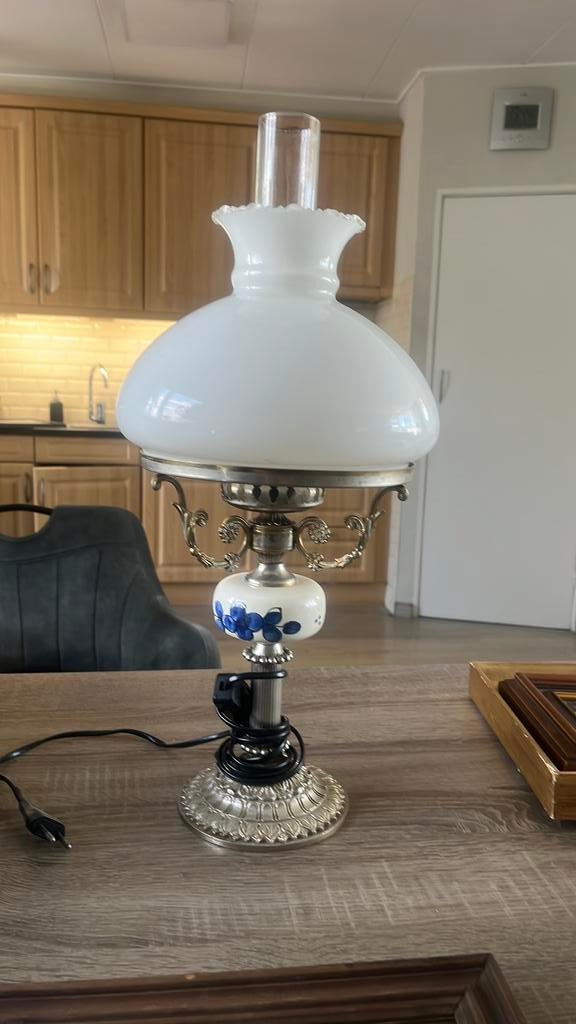 Elektrisch olielamp, Antiek en Kunst, Antiek | Lampen, Ophalen of Verzenden
